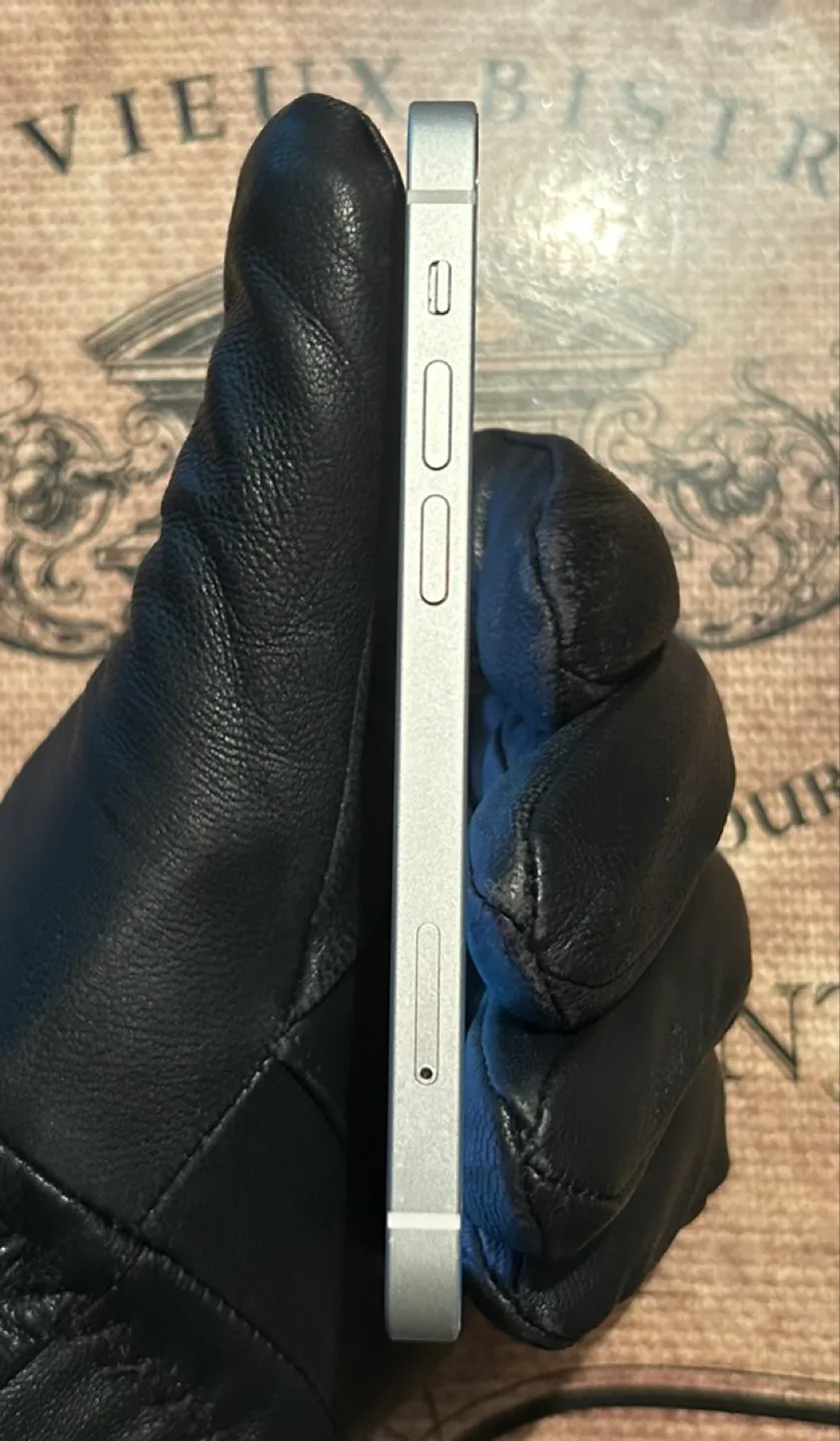 (99%) iPhone 12 Mini 128GB-Excellent Con+Accessories. image indicator(4)