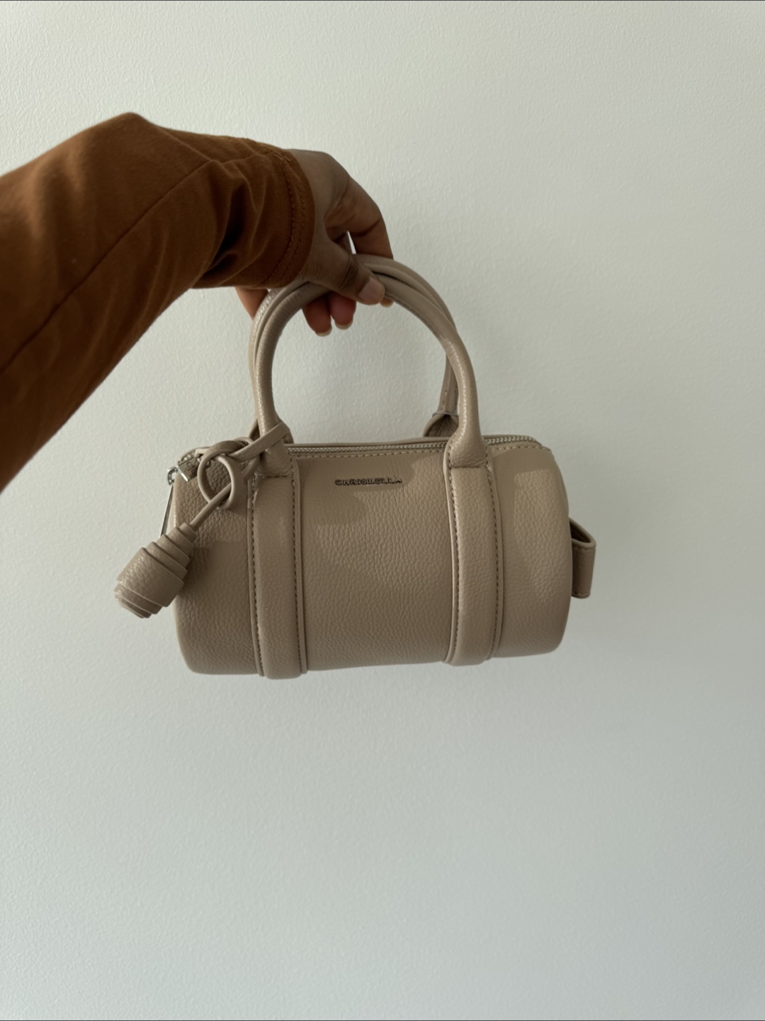 Chrisbella Mini Barrel Handbag - Beige - photo 3