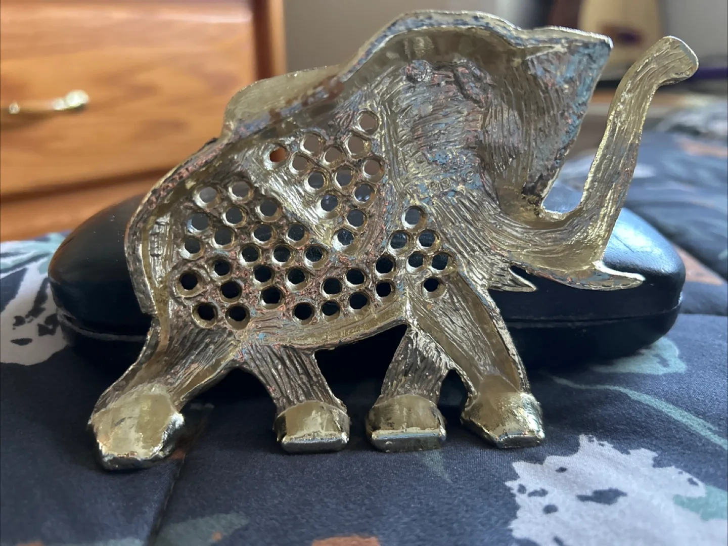 Vintage Gold Elephant Figurine image indicator(4)