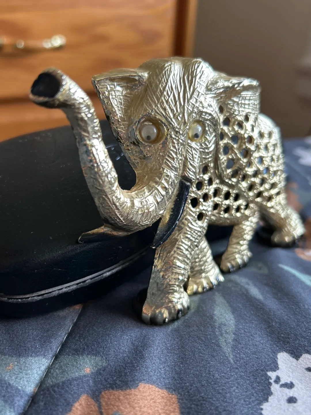 Vintage Gold Elephant Figurine image indicator(5)
