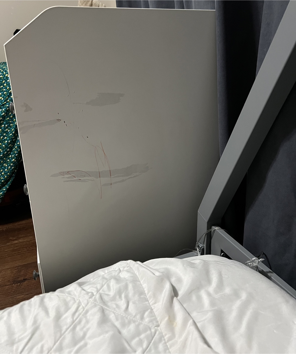 White 3-Drawer Dresser - photo 4