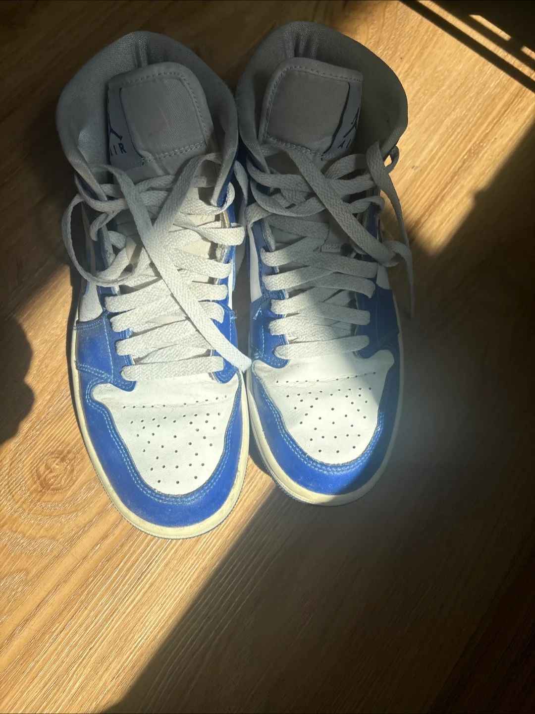 Air Jordan 1 High White/Blue Shoes image indicator(2)