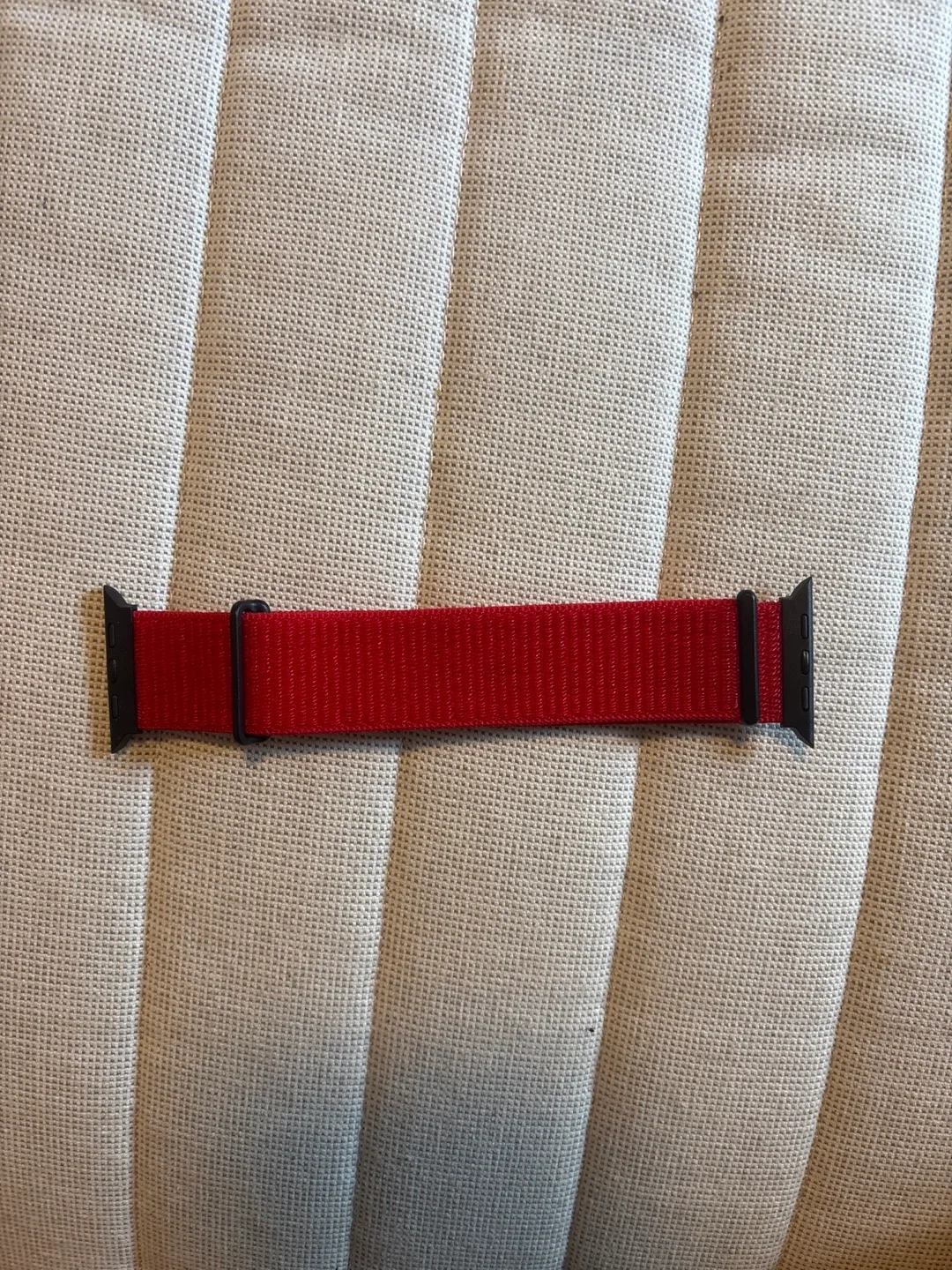 Apple Sport Loop Band - Red thumbnail