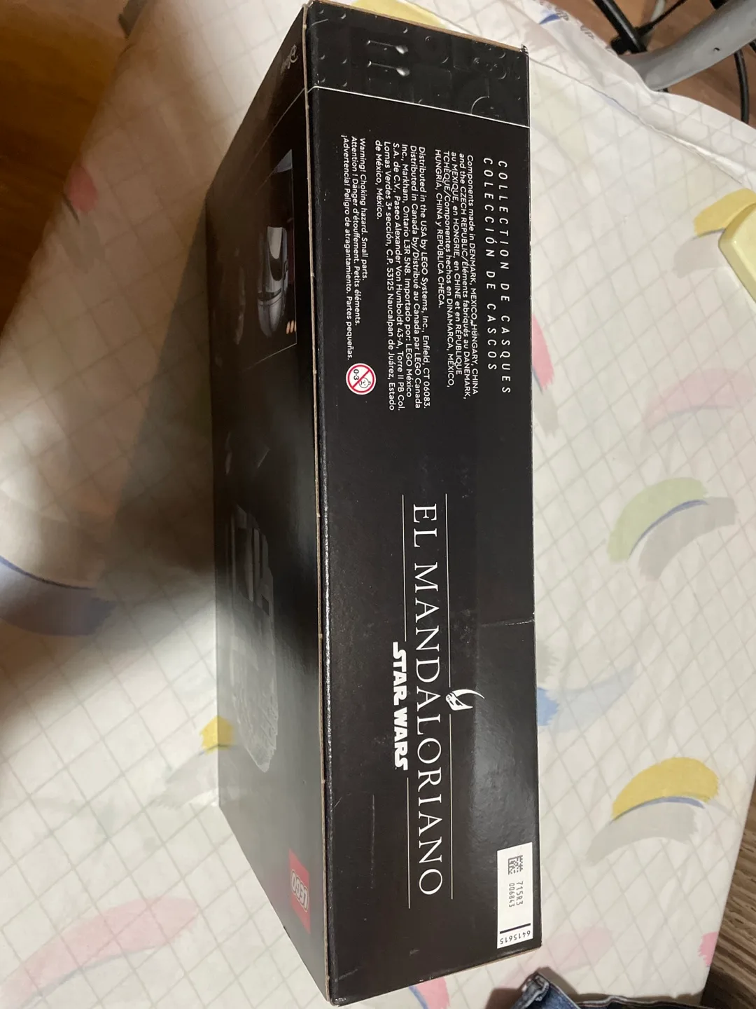 LEGO Star Wars The Mandalorian Helmet 75328 image indicator(3)