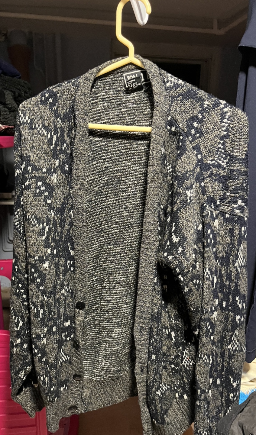 JON 1 E cardigan