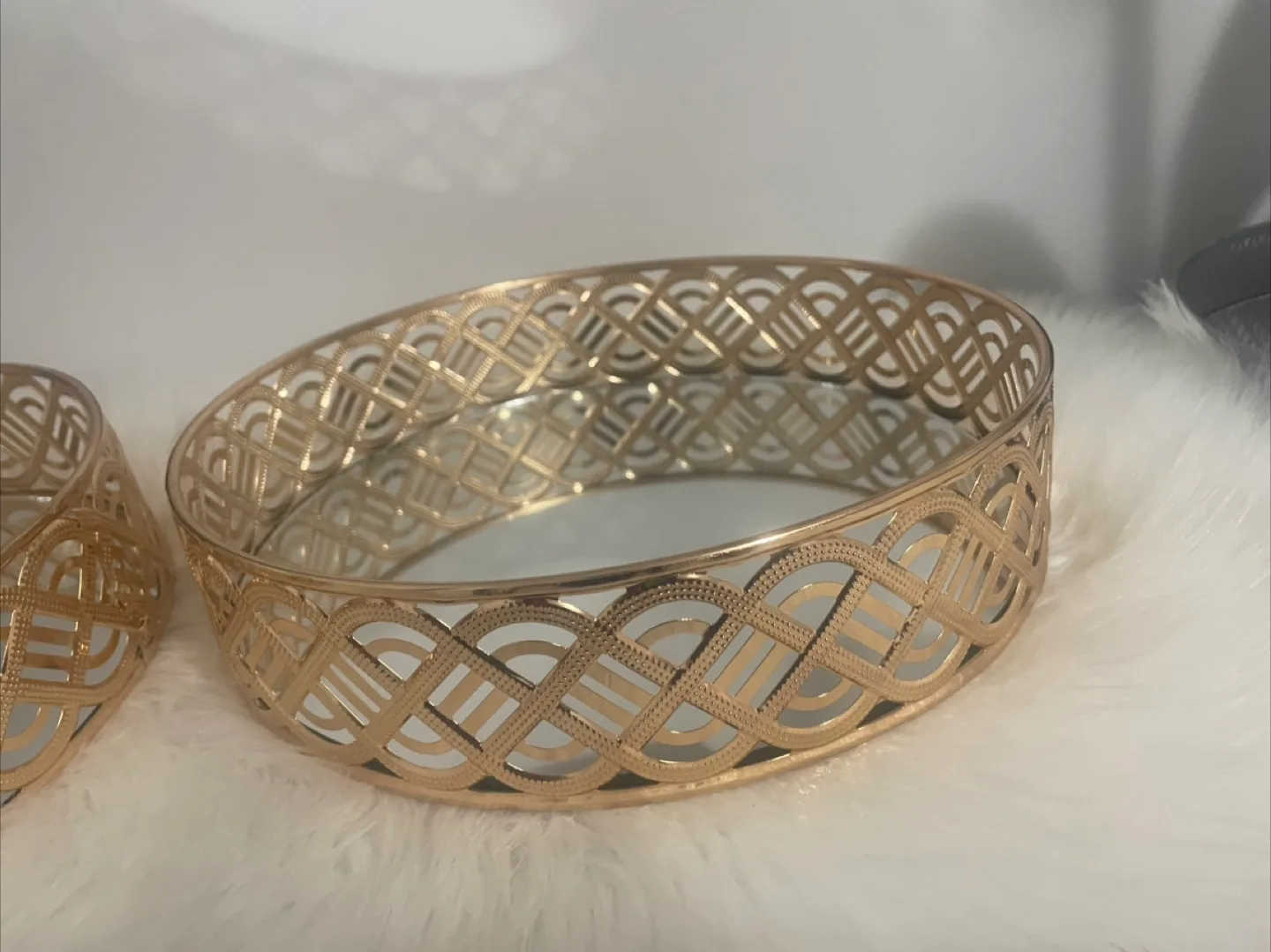 Gold Decorative Mirror Tray - Set of 2 image indicator(9)