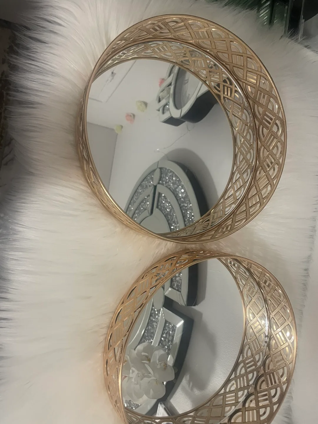 Gold Decorative Mirror Tray - Set of 2 image indicator(10)