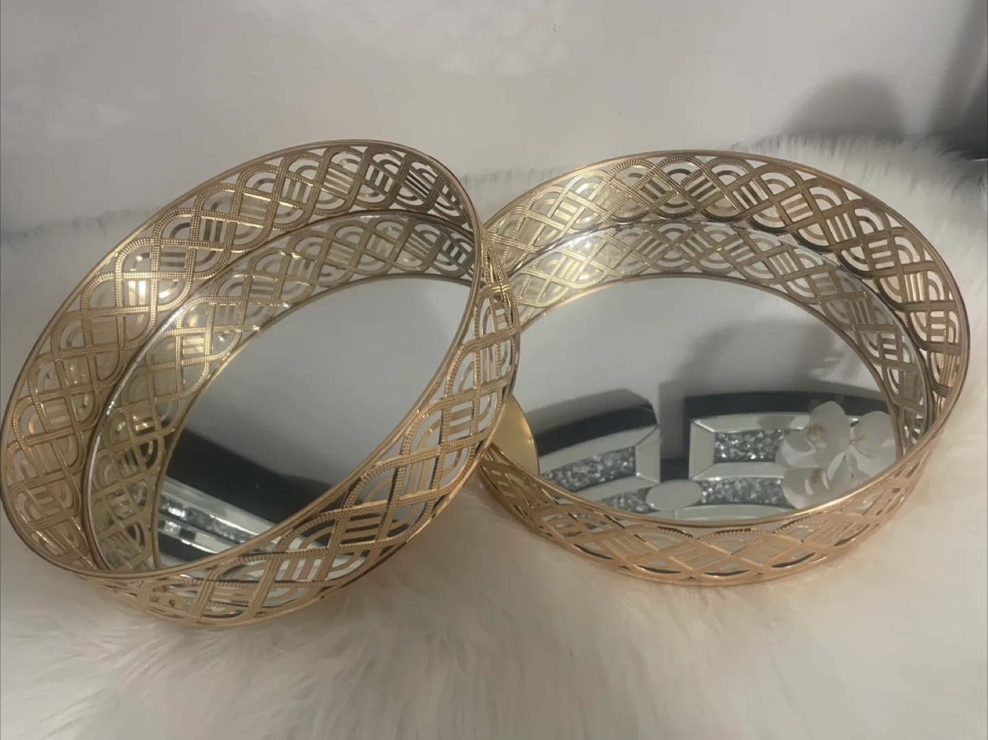 Gold Decorative Mirror Tray - Set of 2 image indicator(5)