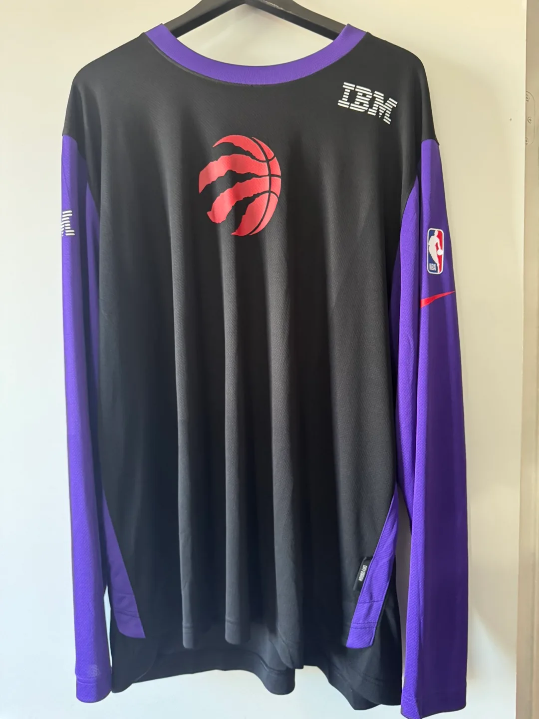 Toronto Raptors Long Sleeve Shirt - Size XXL image indicator(2)