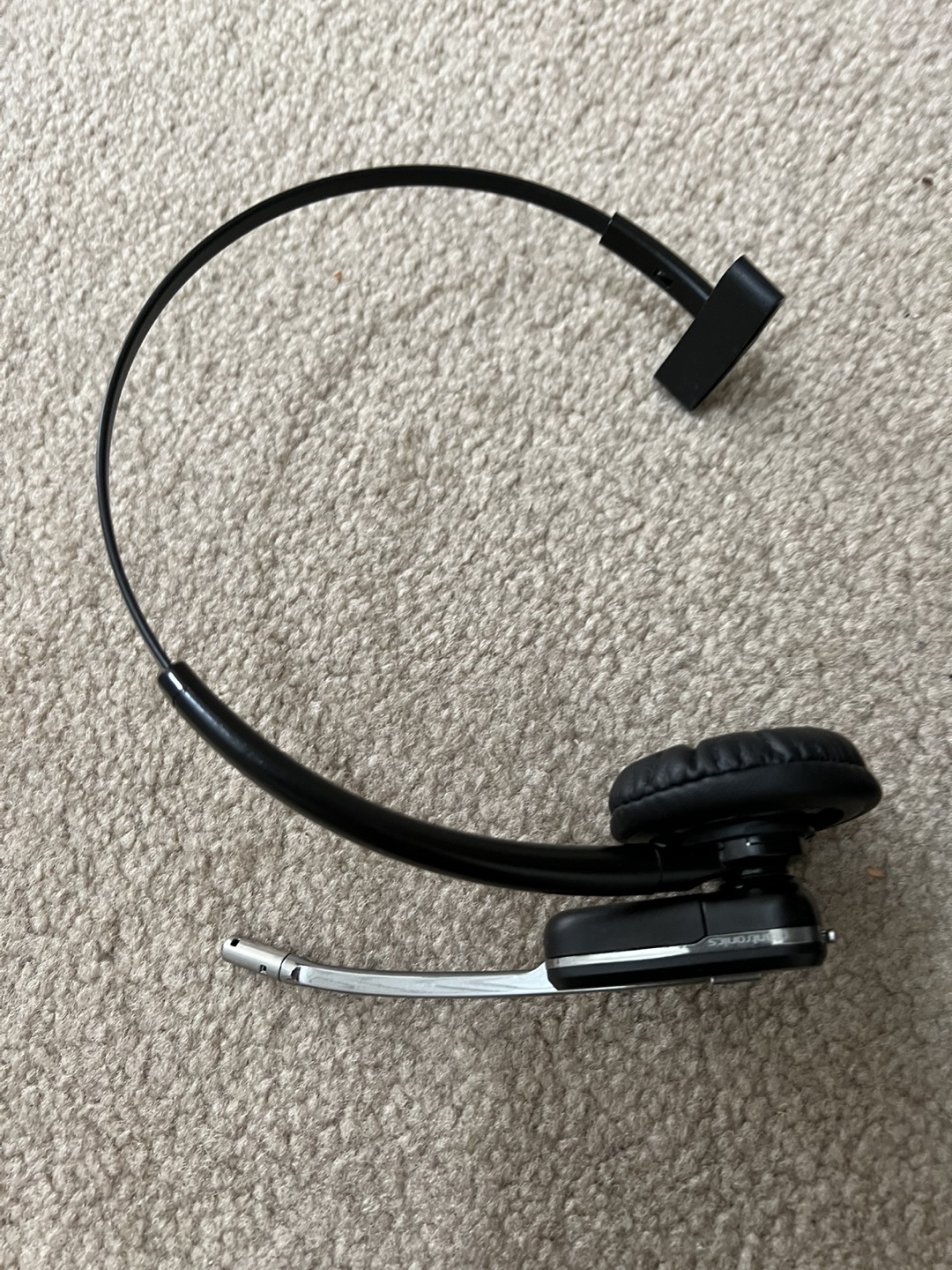Plantronics Wireless Headset with Base - photo 3
