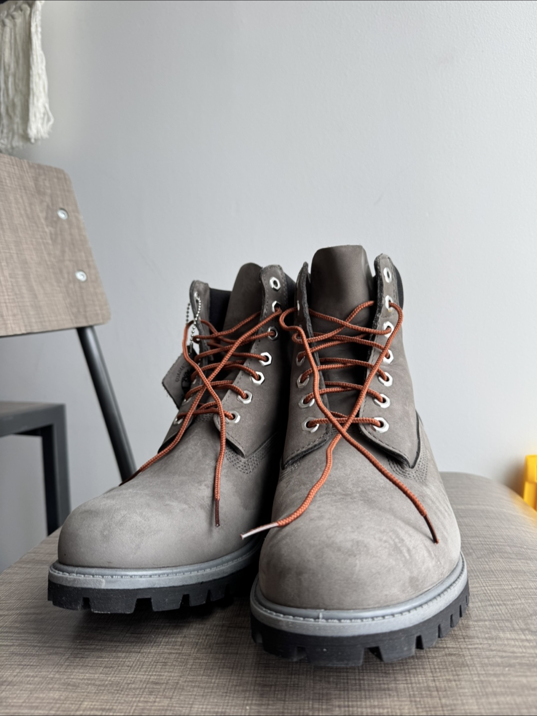Timberland Men’s Premium Fur Boots + Leather Protector Spray