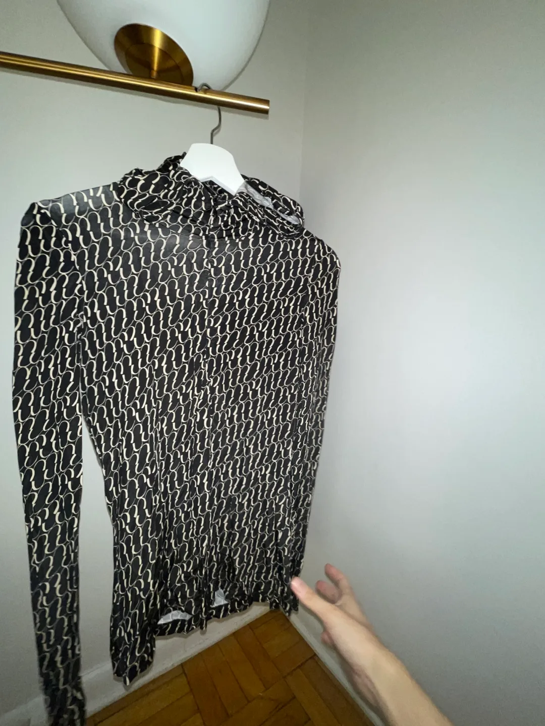 Topshop Black Patterned Top - Size 2 thumbnail