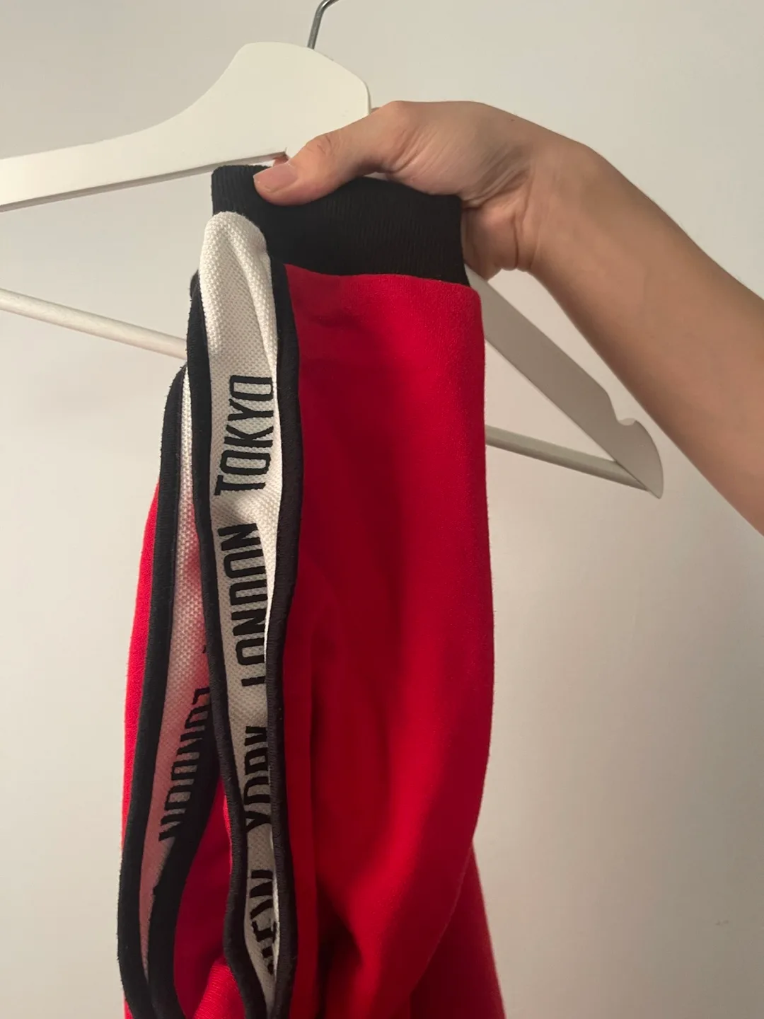 Portofino Red Sweatshirt - Size Small image indicator(3)