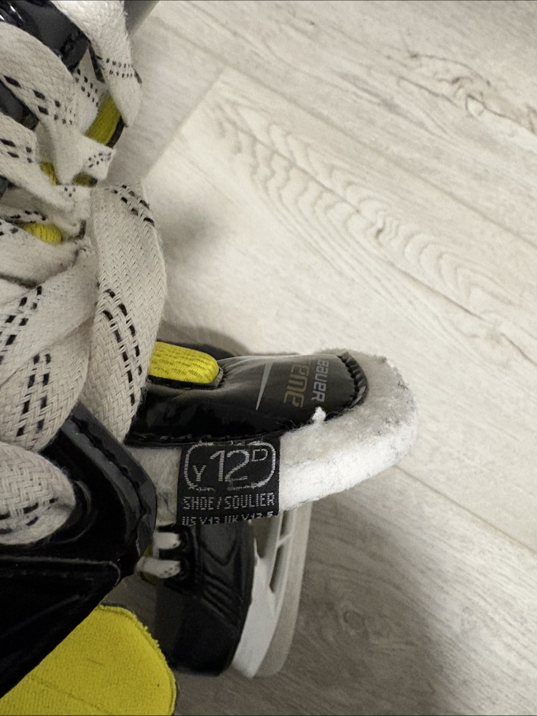 Bauer Supreme S27 Youth Hockey Skates - Size Y12D - photo 3