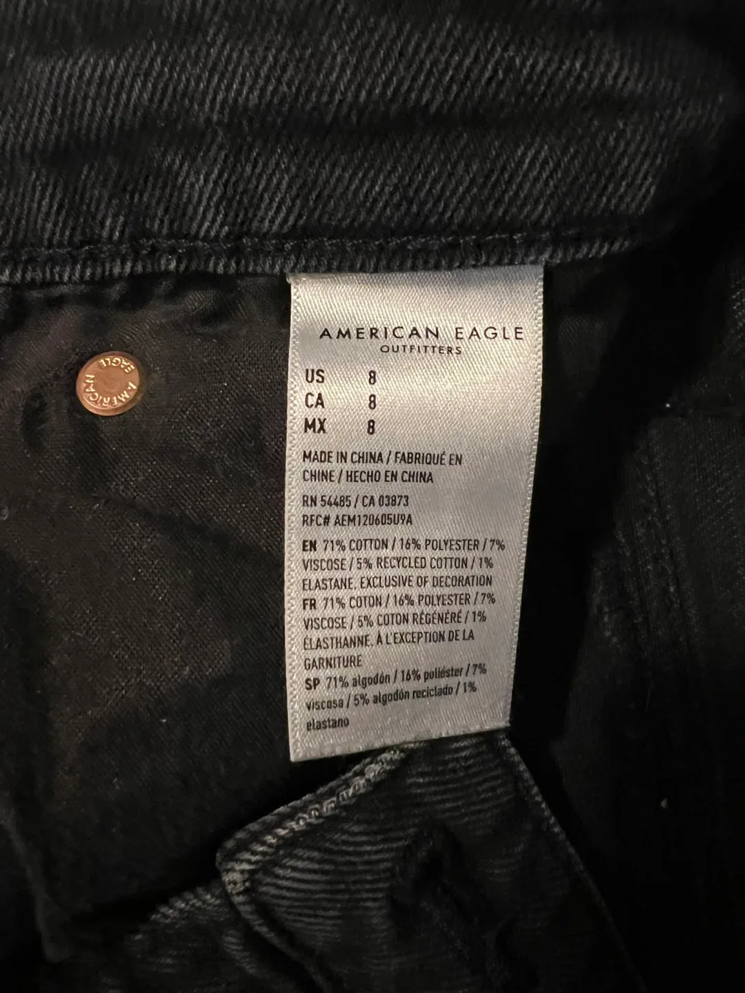 American eagle highest ride 90’s boyfriend shorts / size 8 image indicator(2)