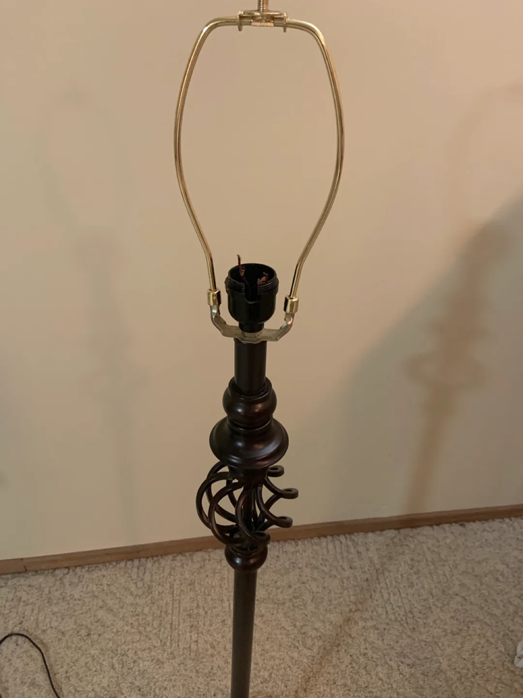 Floor Lamp - Brown Metal image indicator(2)