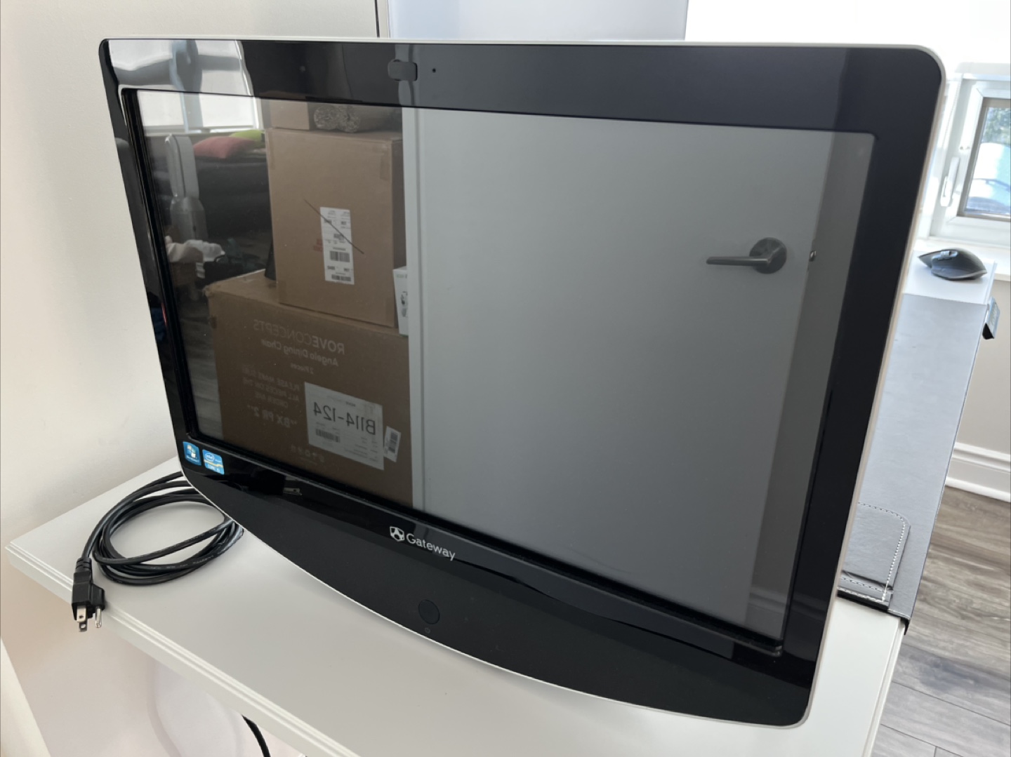 Gateway All-in-One PC – For Parts (BSOD after few mins)
