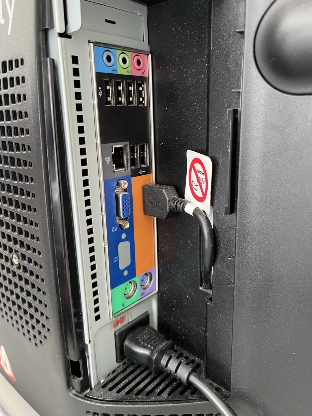 Gateway All-in-One PC – For Parts (BSOD after few mins) - photo 3