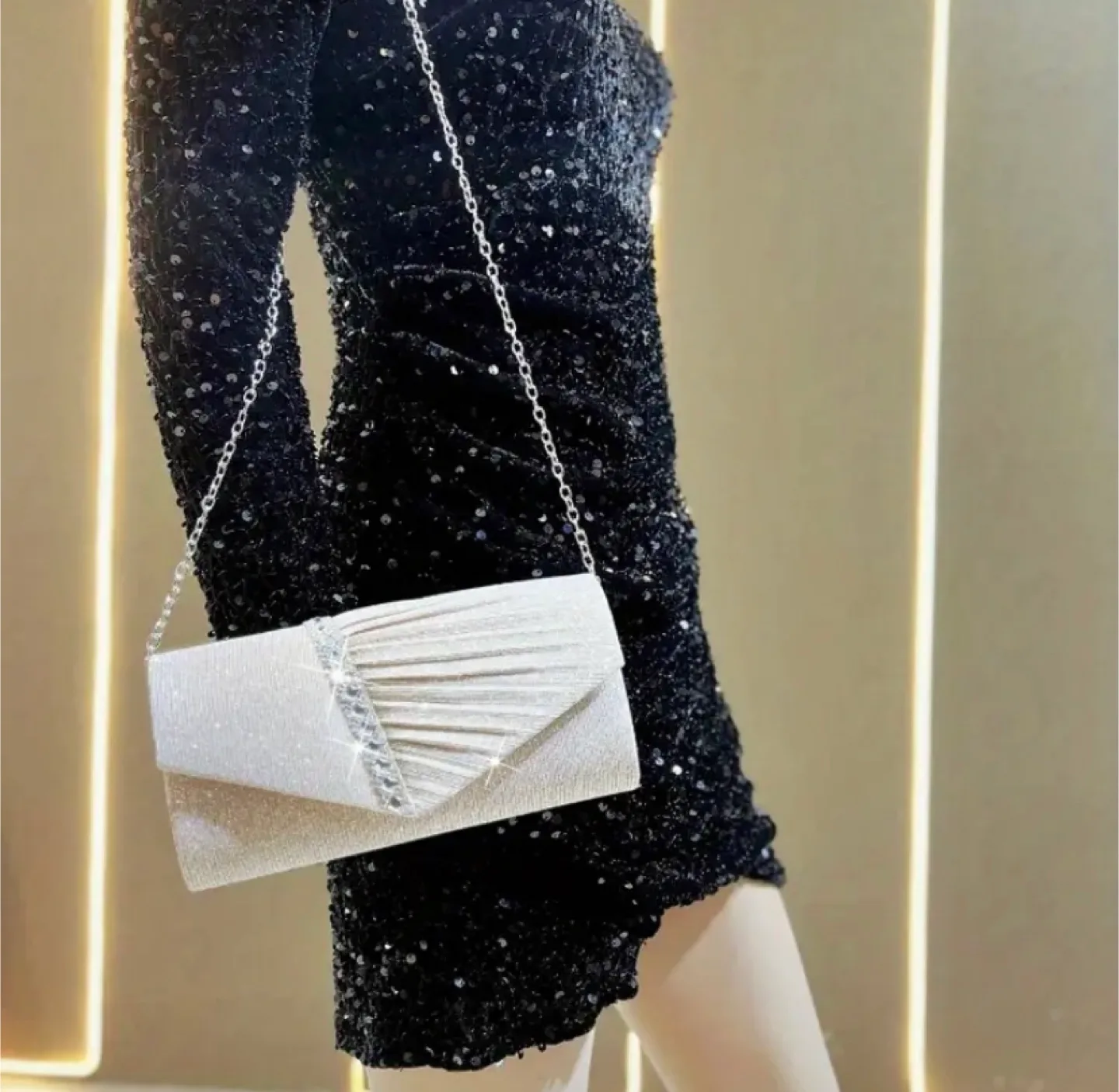 Silver Evening Clutch Bag image indicator(6)