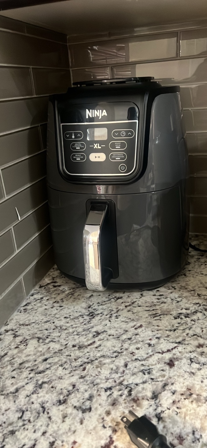 Ninja Air Fryer XL - Like New! - photo 2