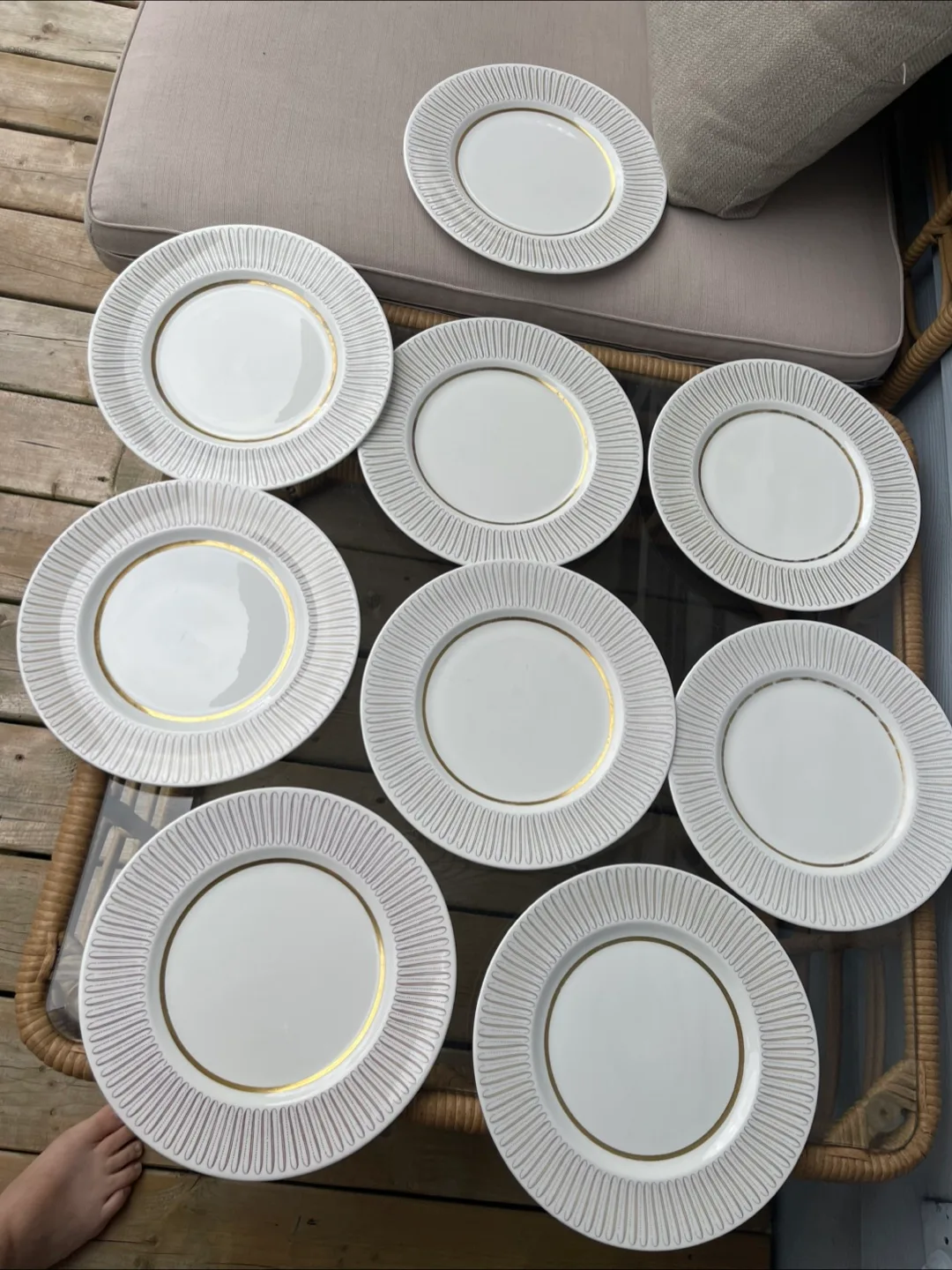 Royal Albert Bone China April Plates image indicator(4)