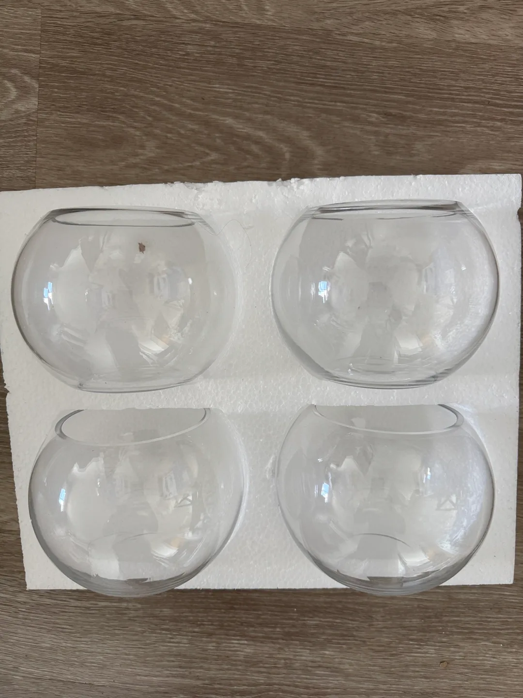 4 Clear Glass Fish Bowl Vases image indicator(3)