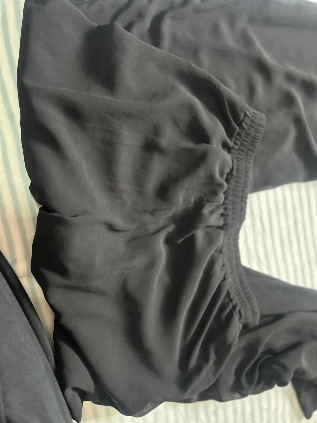 REDUCTION Black Pants image indicator(2)