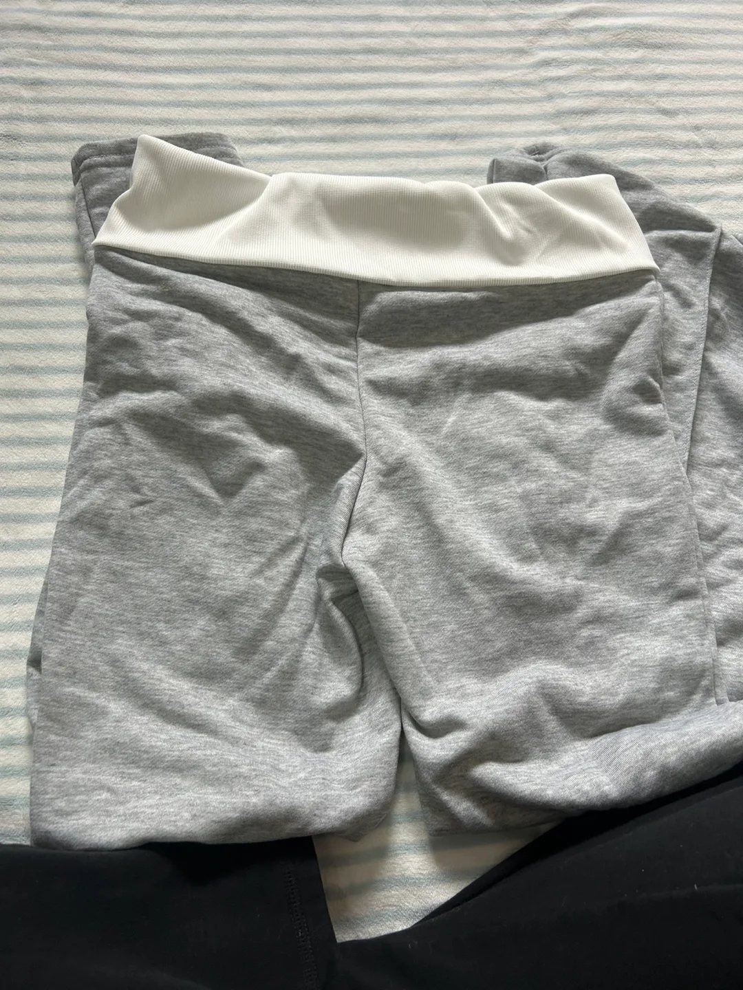 Grey Lounge Pants image indicator(2)