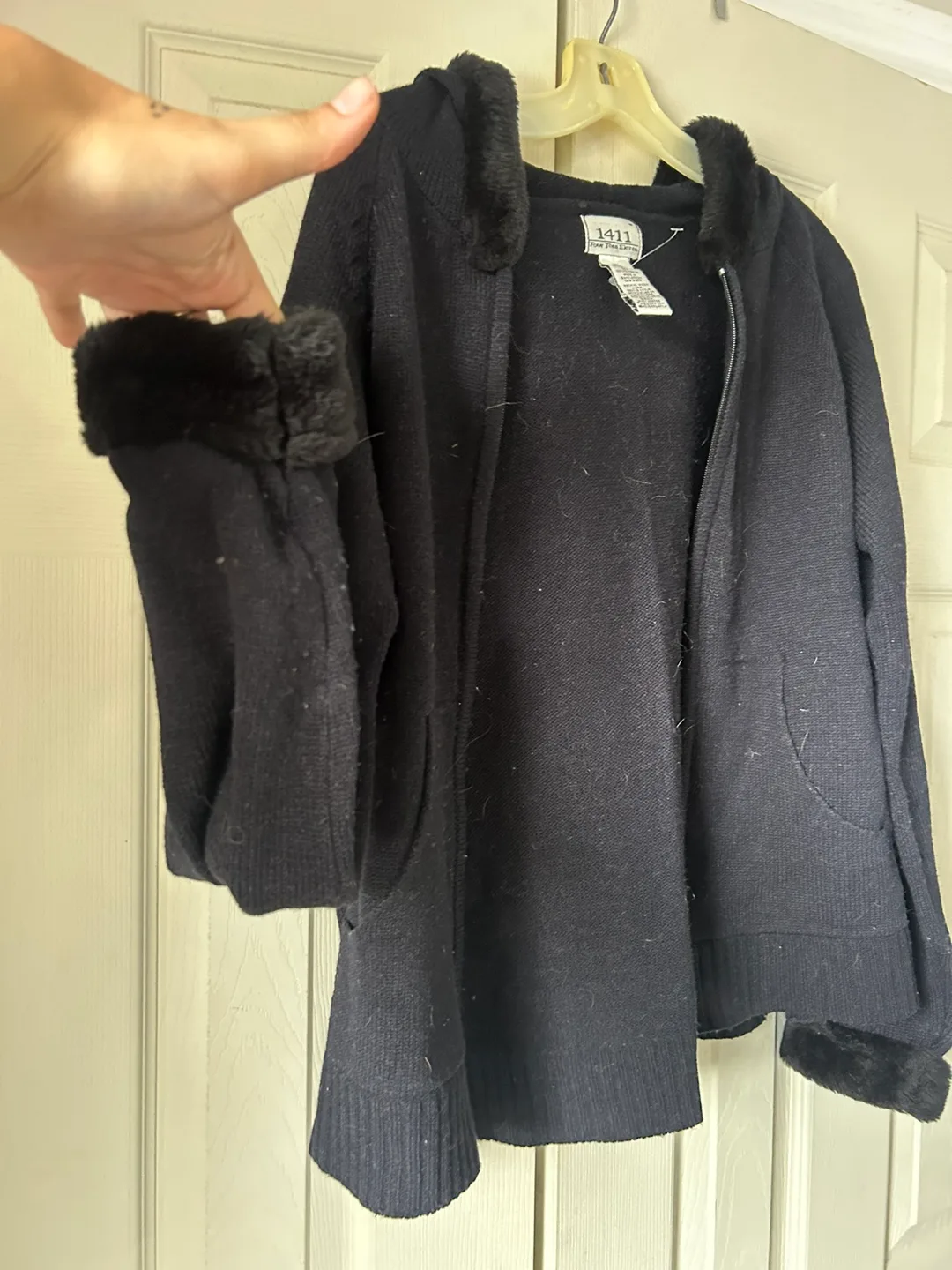 1411 Black Knit Zip-Up Hoodie image indicator(2)