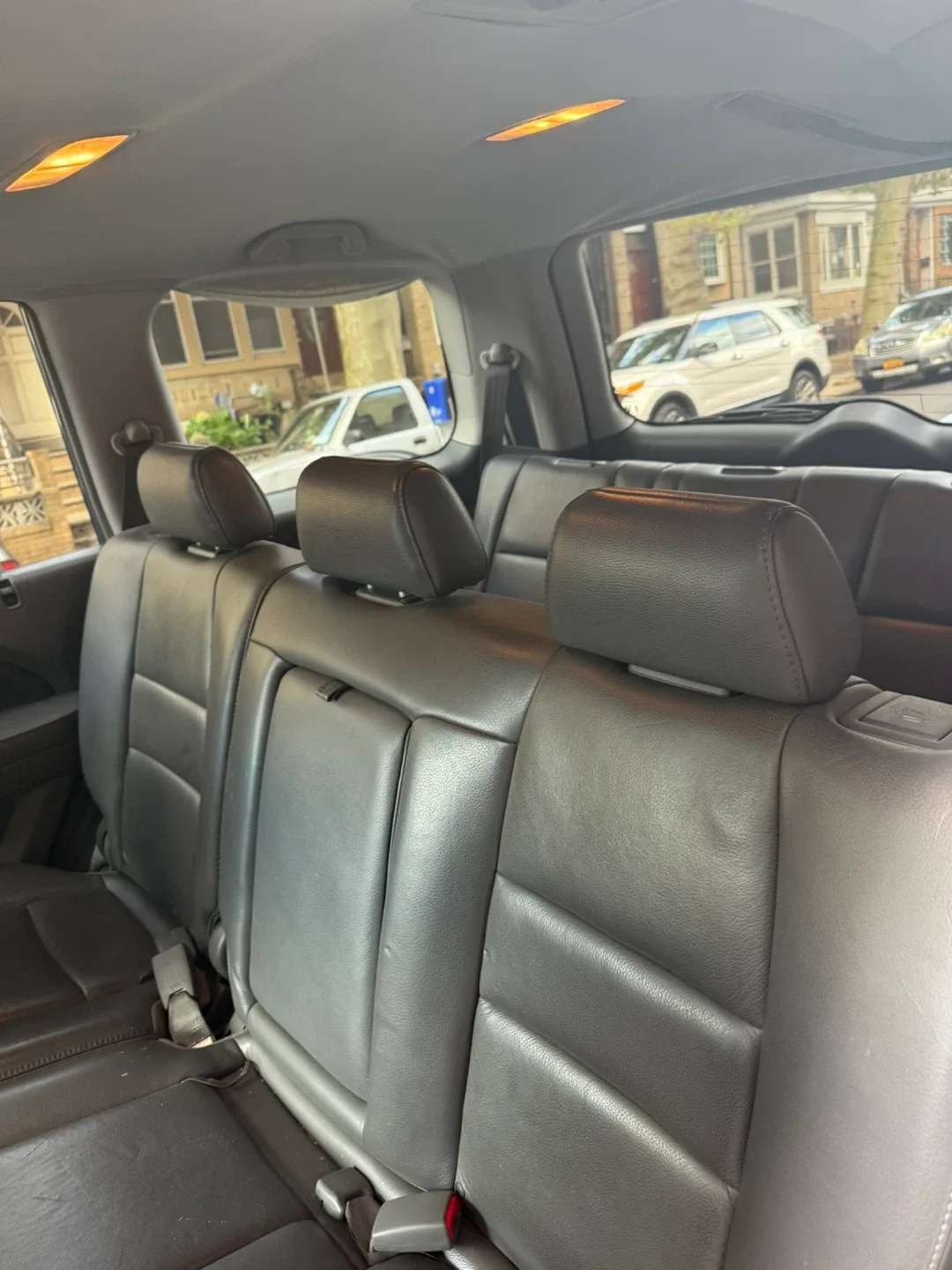 2006 Honda Pilot EX-L w/DVD 150k miles image indicator(5)