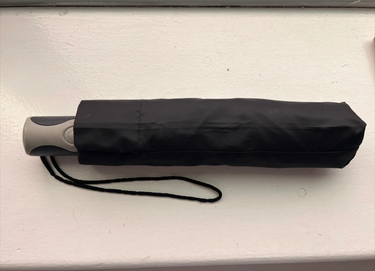 Black umbrella thumbnail