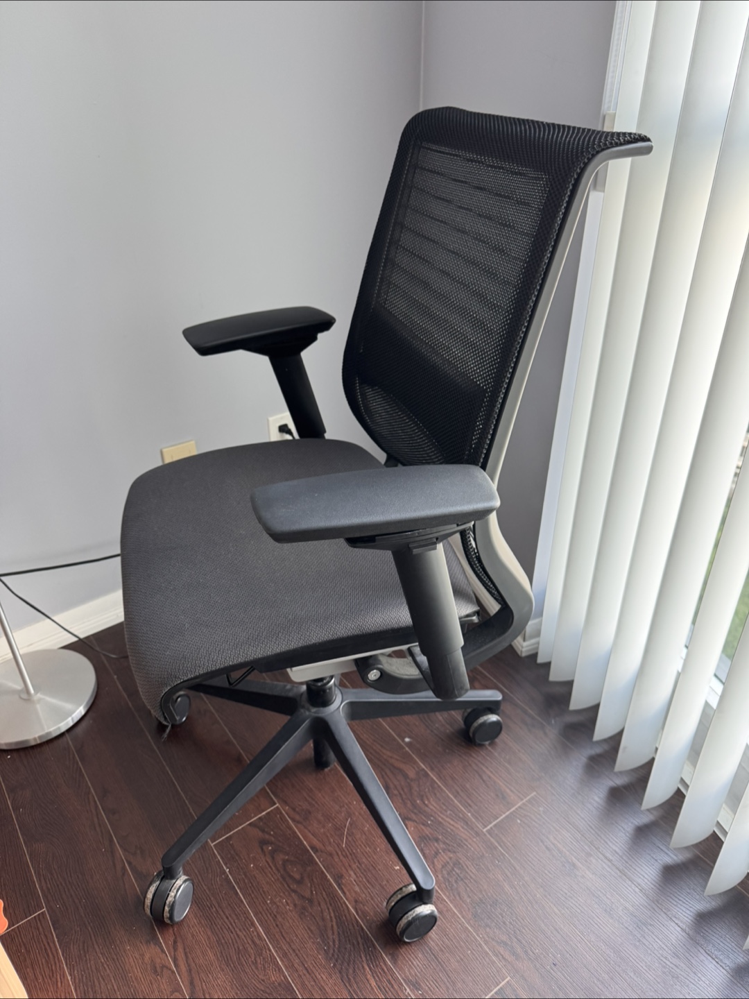 Steelcase Think - Ergonomic Office Chair - photo 2