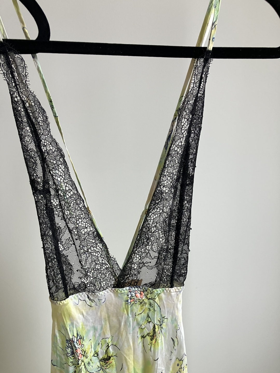 Victoria's Secret Fantasy Island Nightgown - photo 2