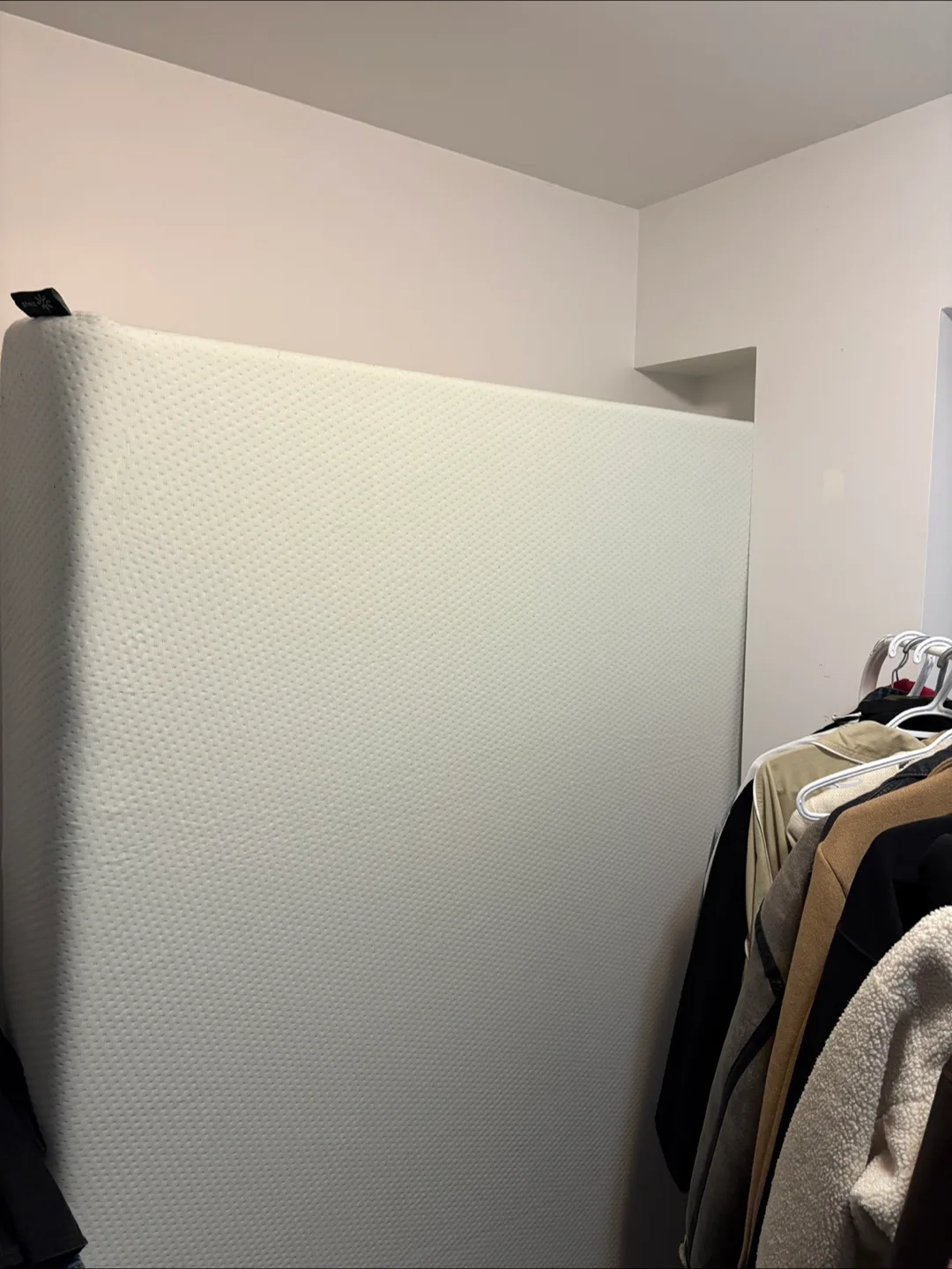 Zinus 8-Inch Green Tea Memory Foam Mattress - Full image indicator(2)