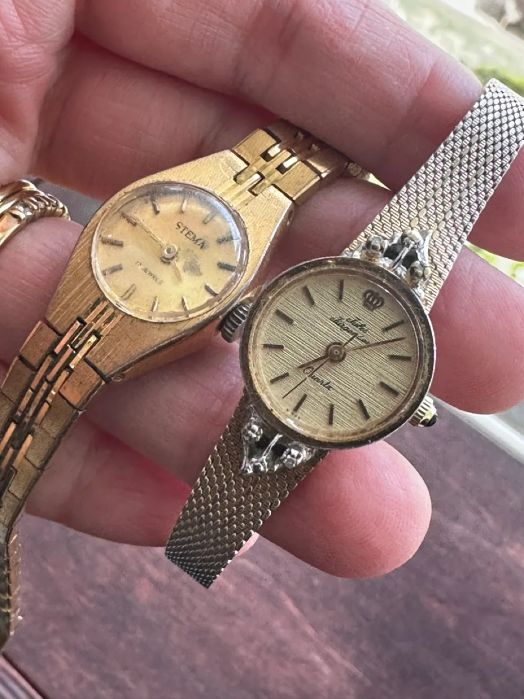 Vintage Jules Jurgensen & Stema Quartz Watch image indicator(5)