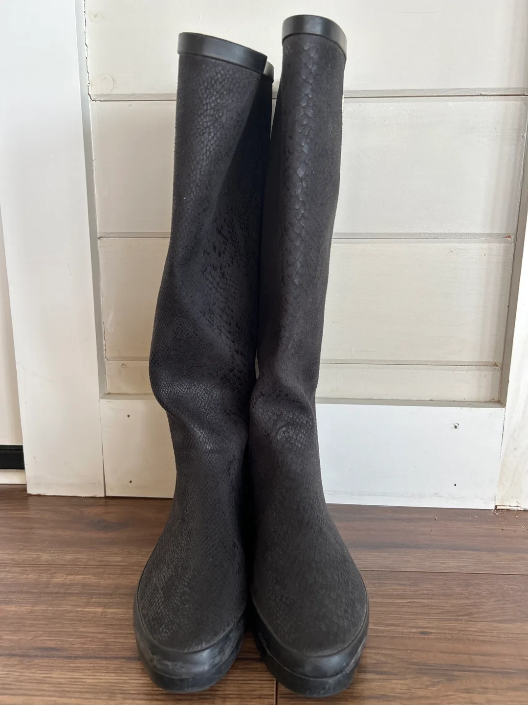 DAV Black Rain Boots - Size US 8 / EU 38 image indicator(4)