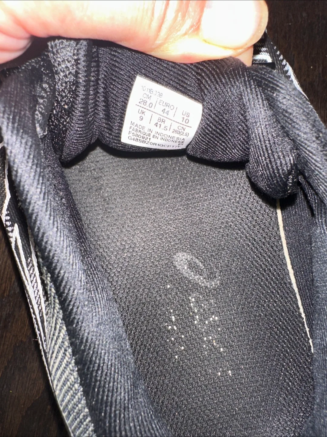 Oasis Gel-Excite 9, US 10, Black Running Shoes image indicator(2)