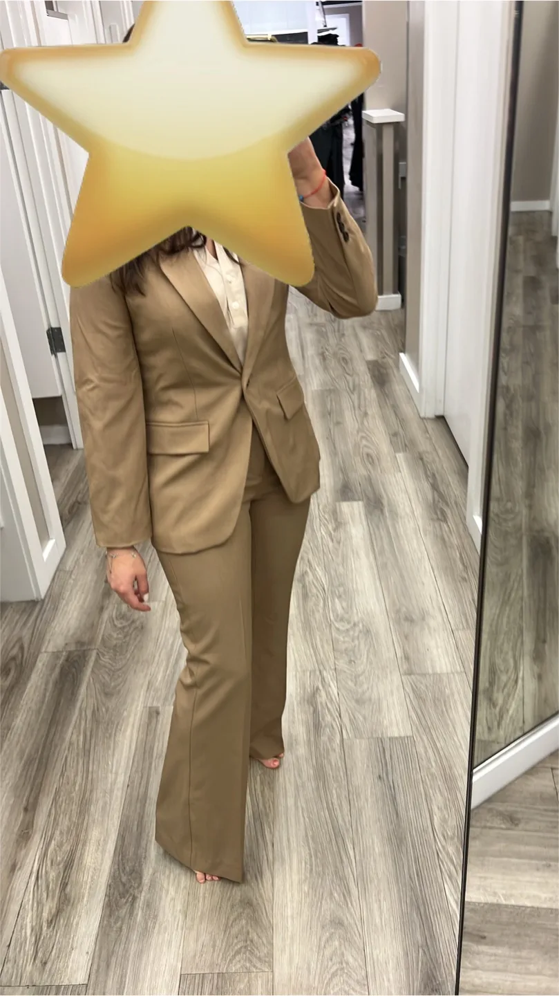 New Banana Republic Suit Set - Size 0 Petite image indicator(2)