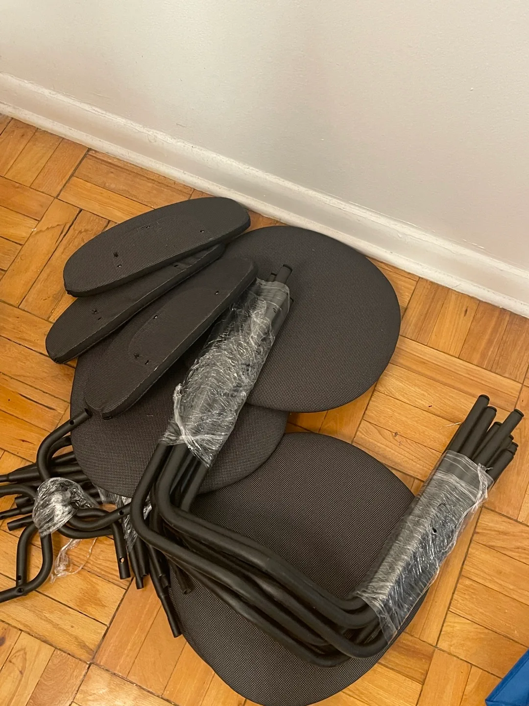 4 Pcs IKEA OSTANO Chairs image indicator(2)