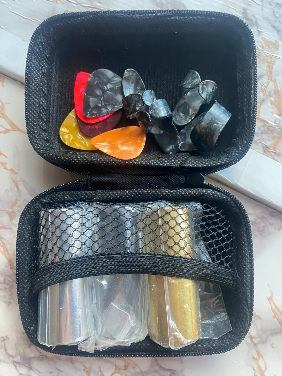 Guitar Accessories Bundle: Picks, Slides, Strap, Chordmate image indicator(2)