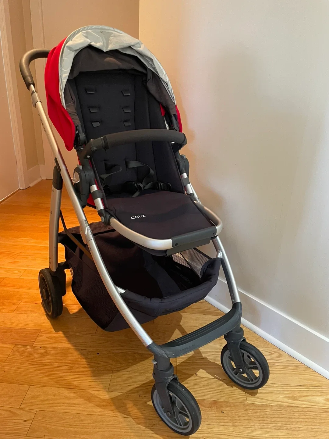 UPPAbaby Cruz Stroller - Red/Silver thumbnail