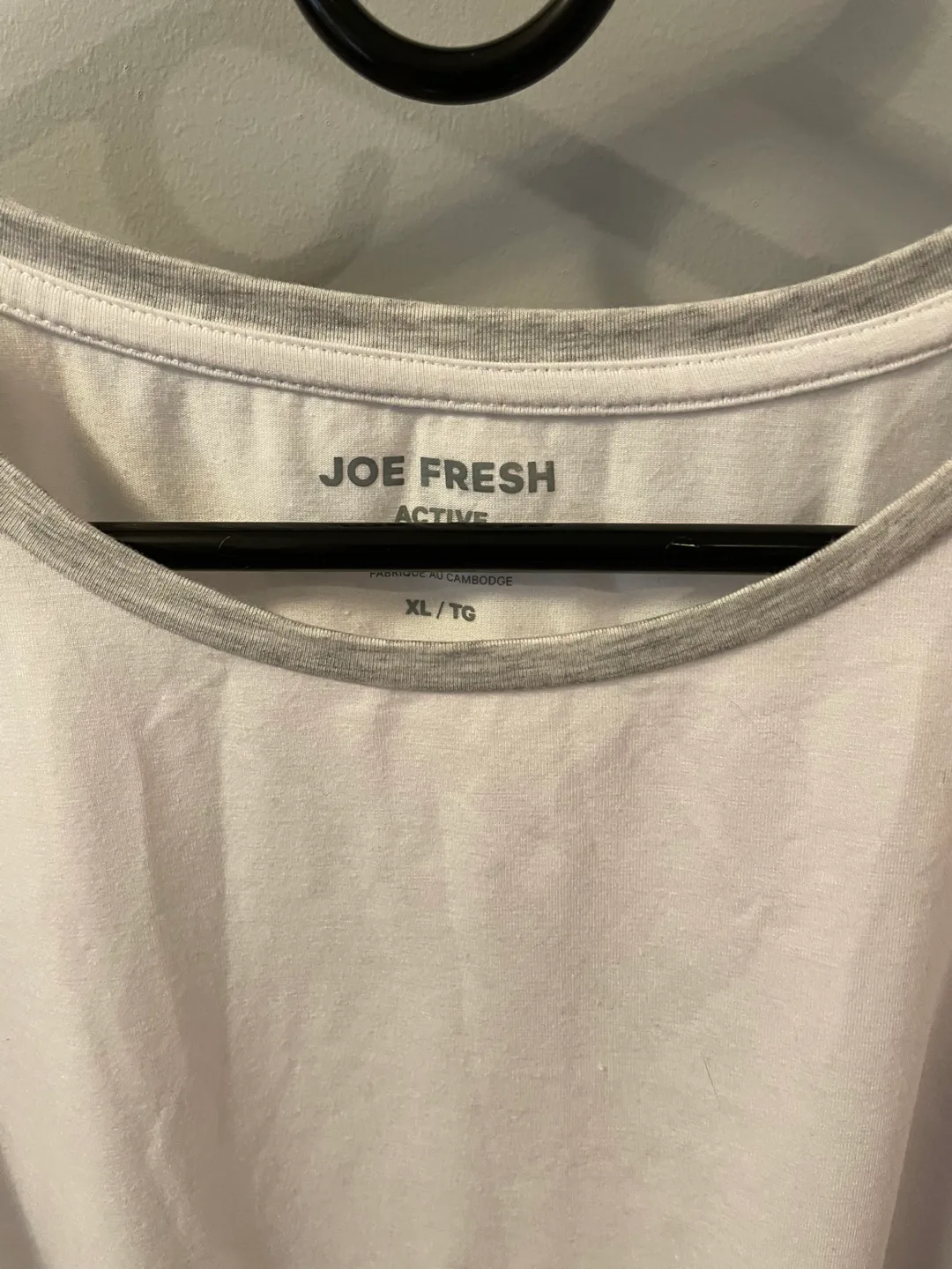 Joe Fresh Active White & Grey T-Shirt XL image indicator(2)