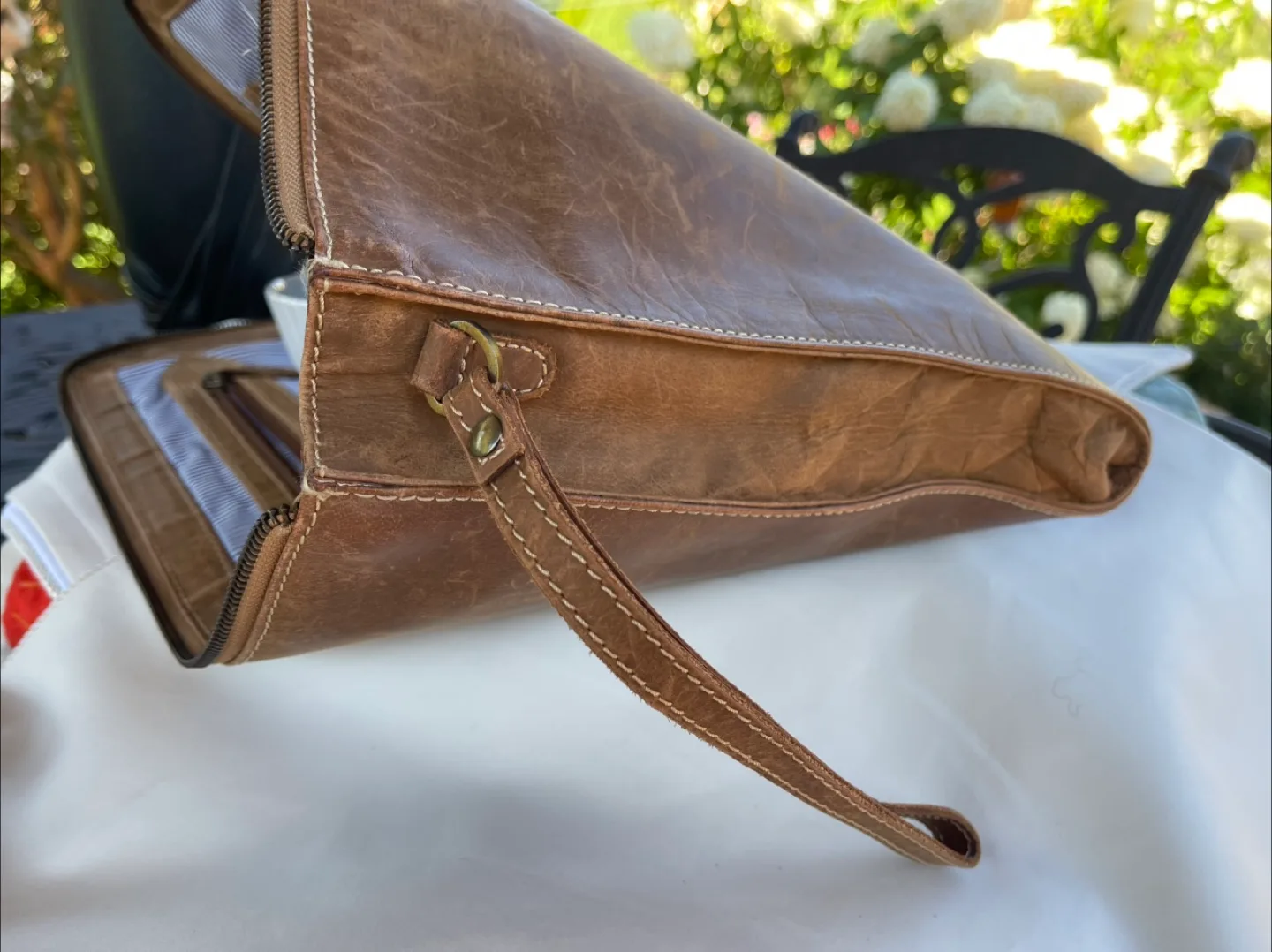 King's Crown Leather Portfolio image indicator(4)