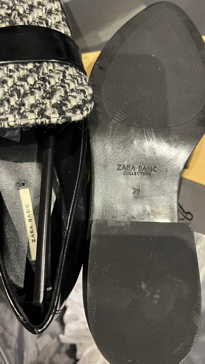 moving sale Zara Black Loafers - Size 8 (Women's) image indicator(2)