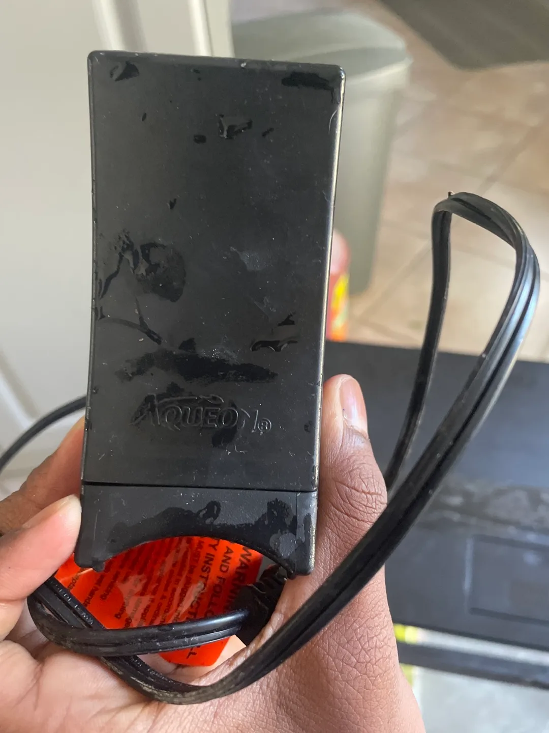 Fish Tank with Accessories image indicator(6)