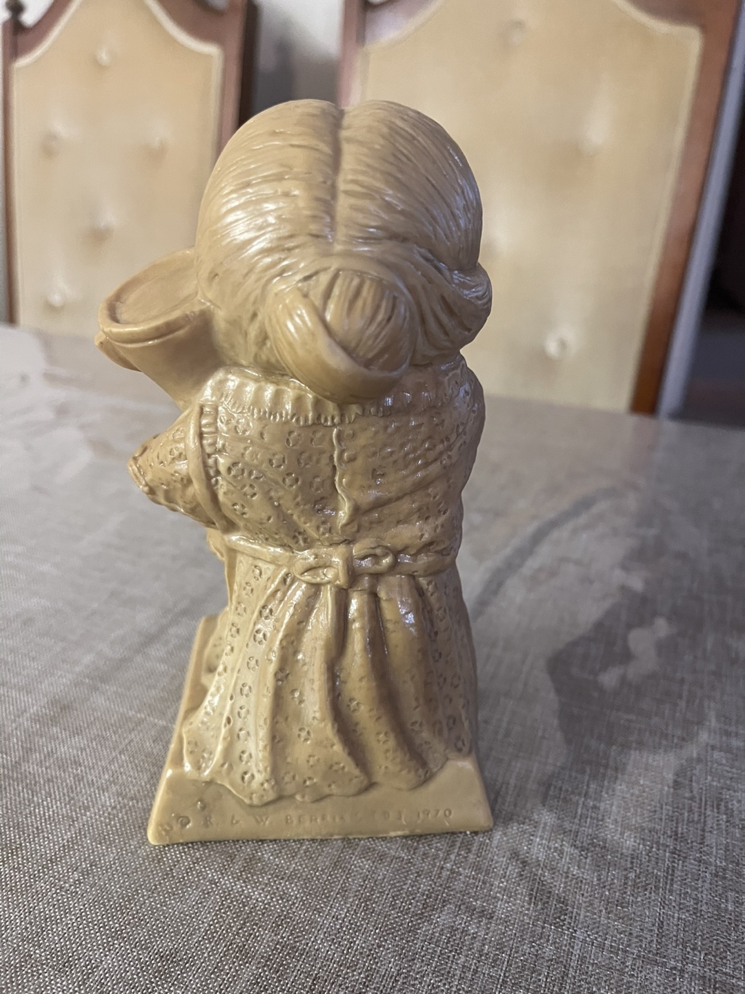 World's Best Mother Figurine by R.L.W. Berrie - photo 2
