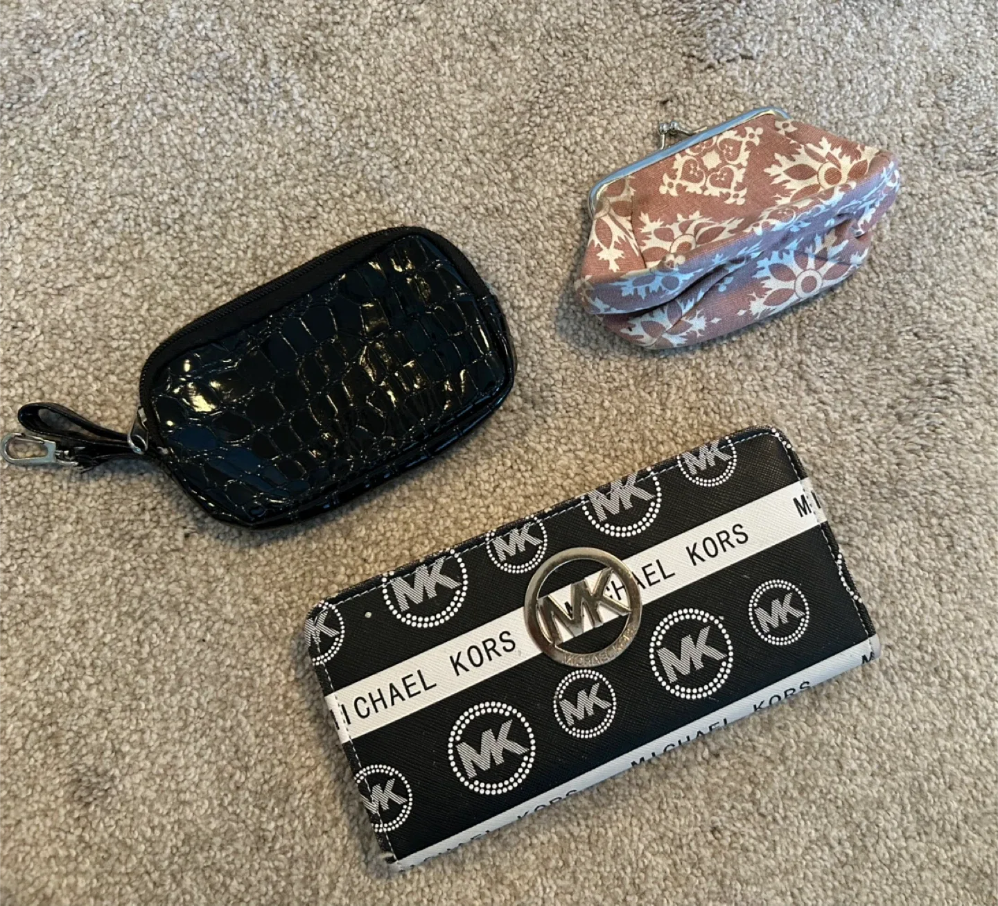 Assorted Purses, Wallets, Accessories, Toys, and more image indicator(3)