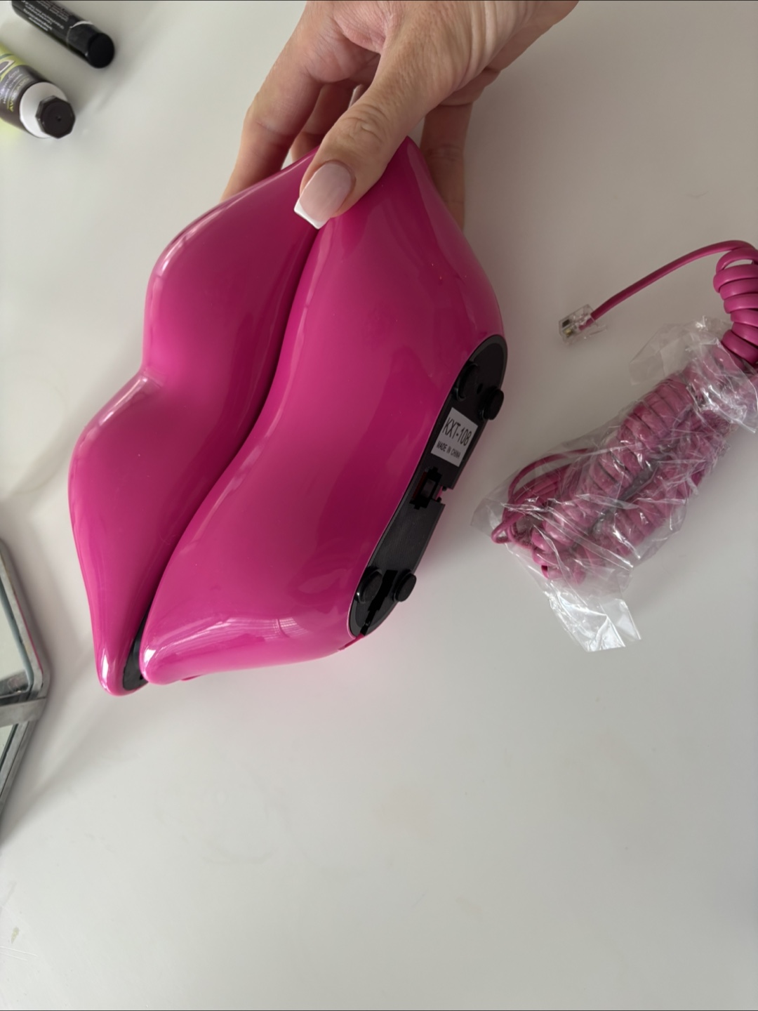 Lip Phone - Novelty Pink Telephone - photo 2