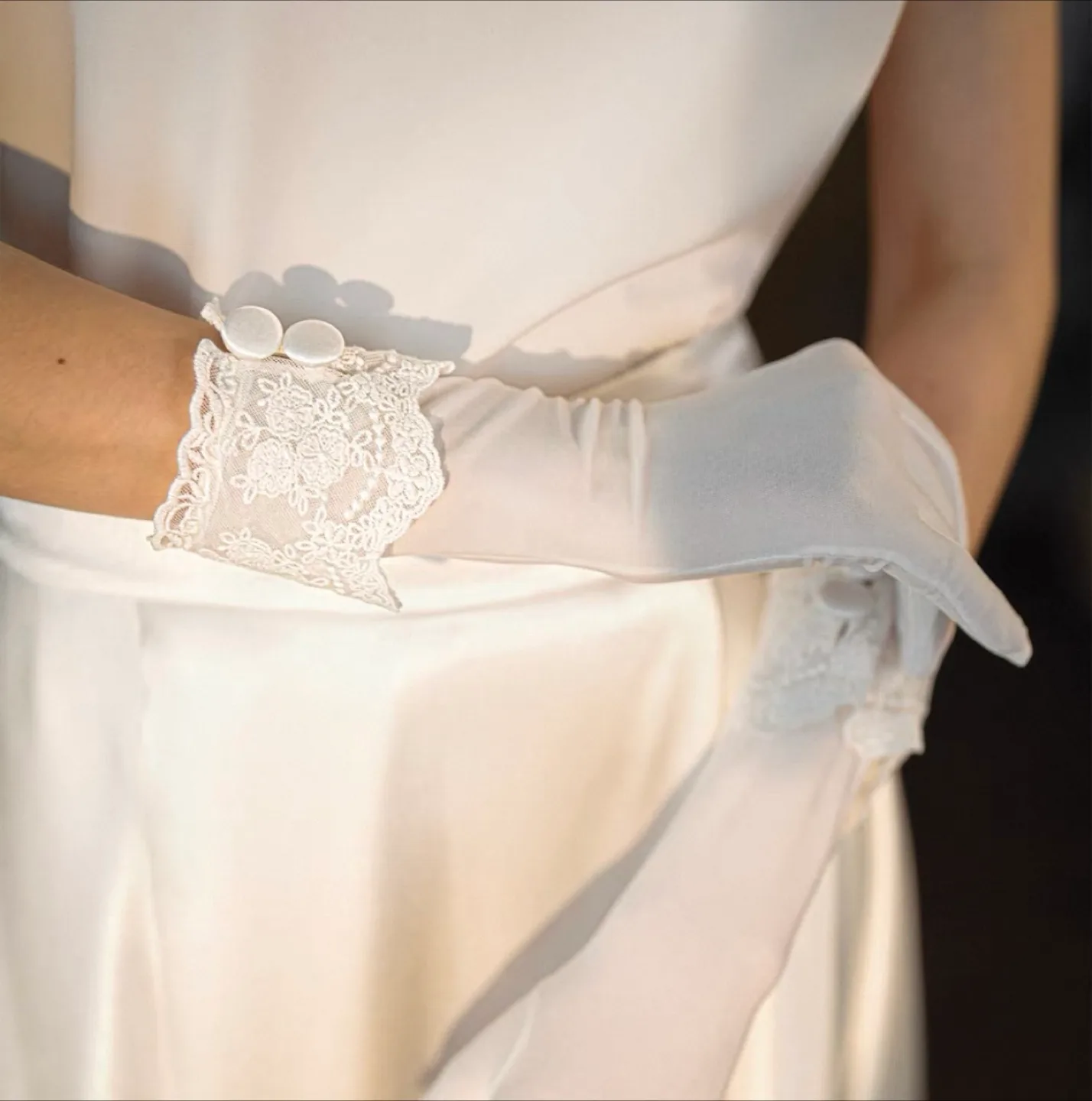 Wedding White Lace Gloves image indicator(4)