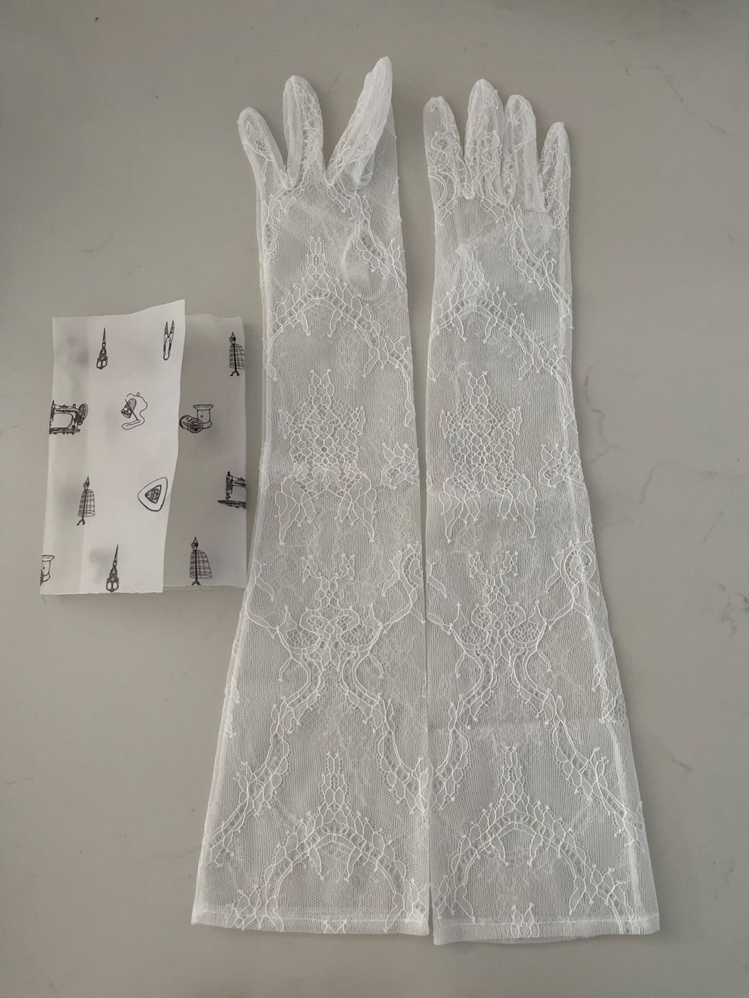 Wedding hand made Lace Gloves - White - photo 2